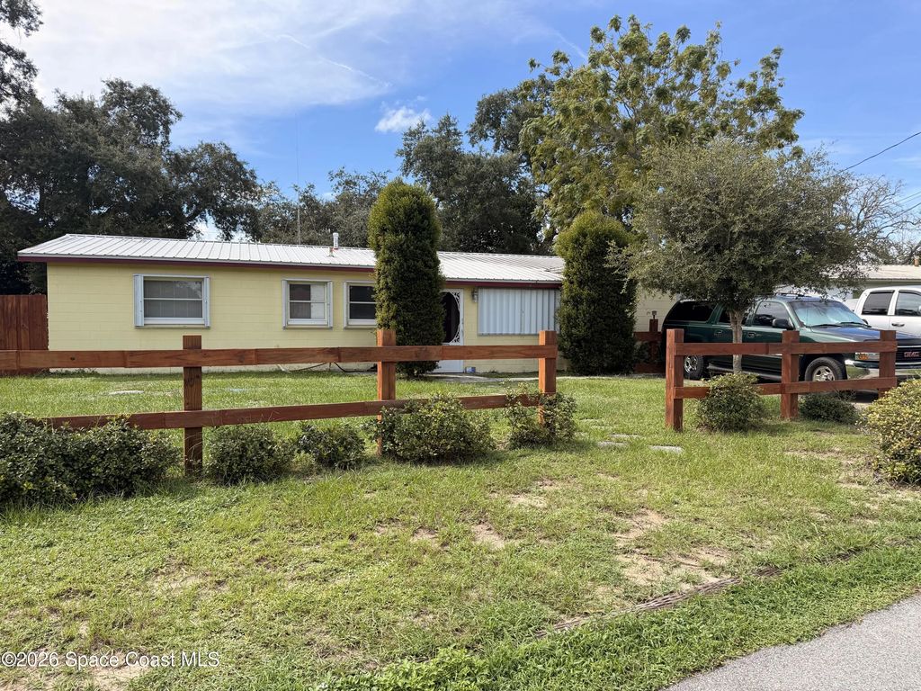 2440 Dolphin Road, Titusville