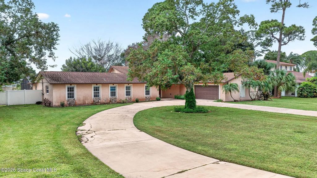 525 Hidden Creek Drive, Merritt Island