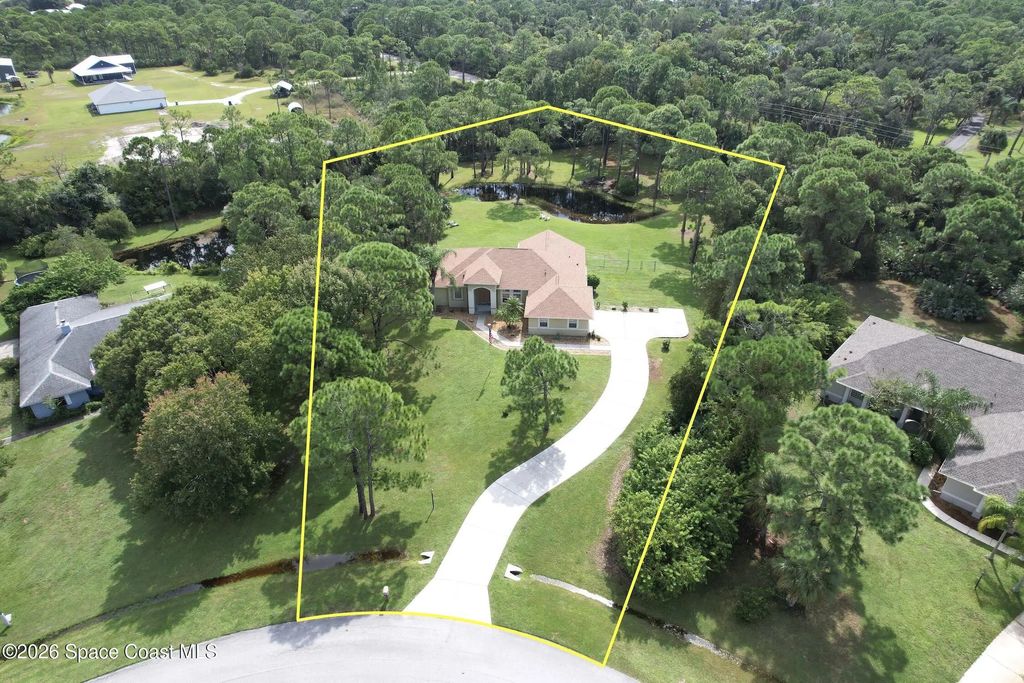 4572 Hunters Run Circle, Grant
