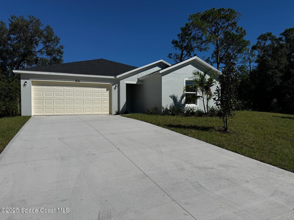 1541 Newport Street Se, Palm Bay