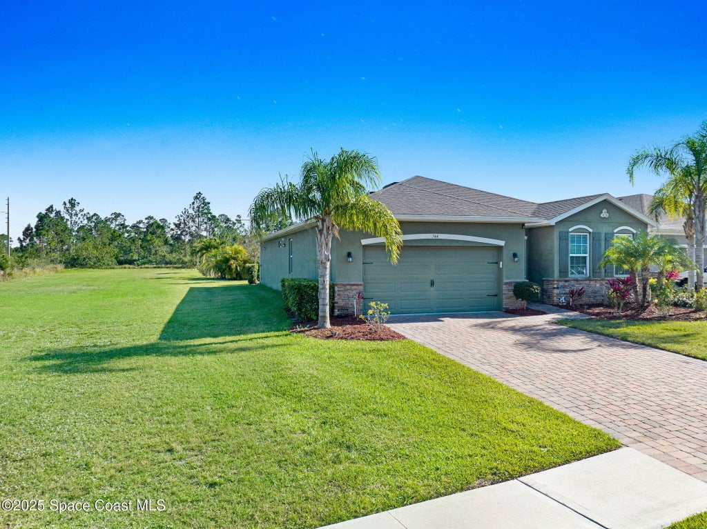 744 Remington Green Se Drive Se, Palm Bay