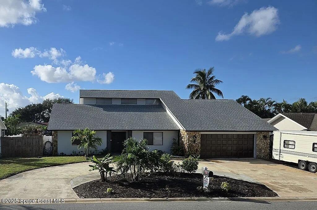 725 Puesta Del Sol Plaza, Indialantic