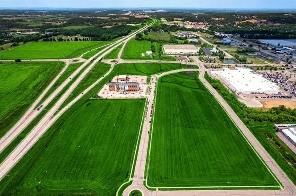 Photo of Listing #1958574