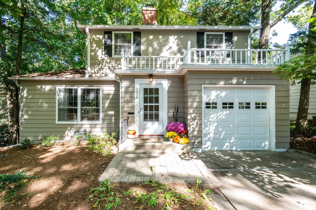 4238 Mohawk Drive, Madison