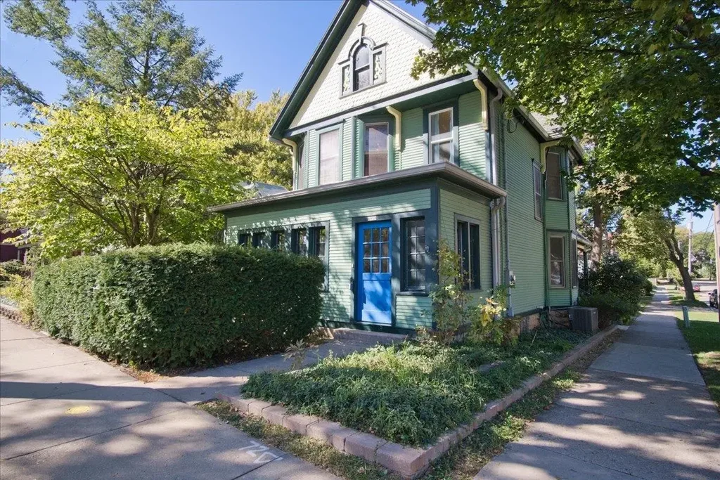 1052 E Gorham Street, Madison