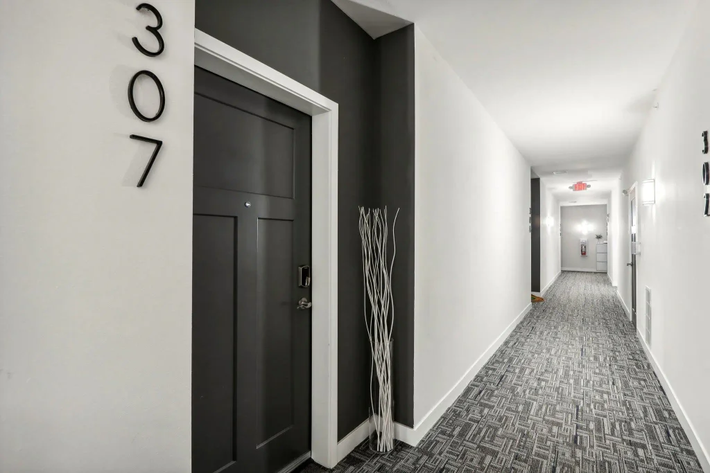 1501 N Windsor Avenue, Cottage Grove