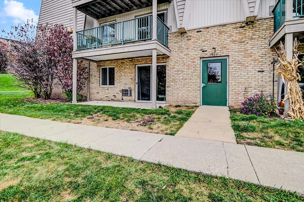 #1 - 2424 Independence Lane, Madison