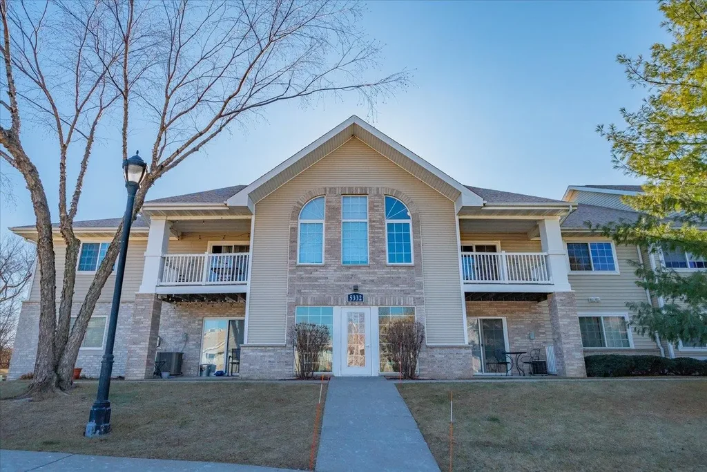 #3 - 5332 Congress Avenue, Madison