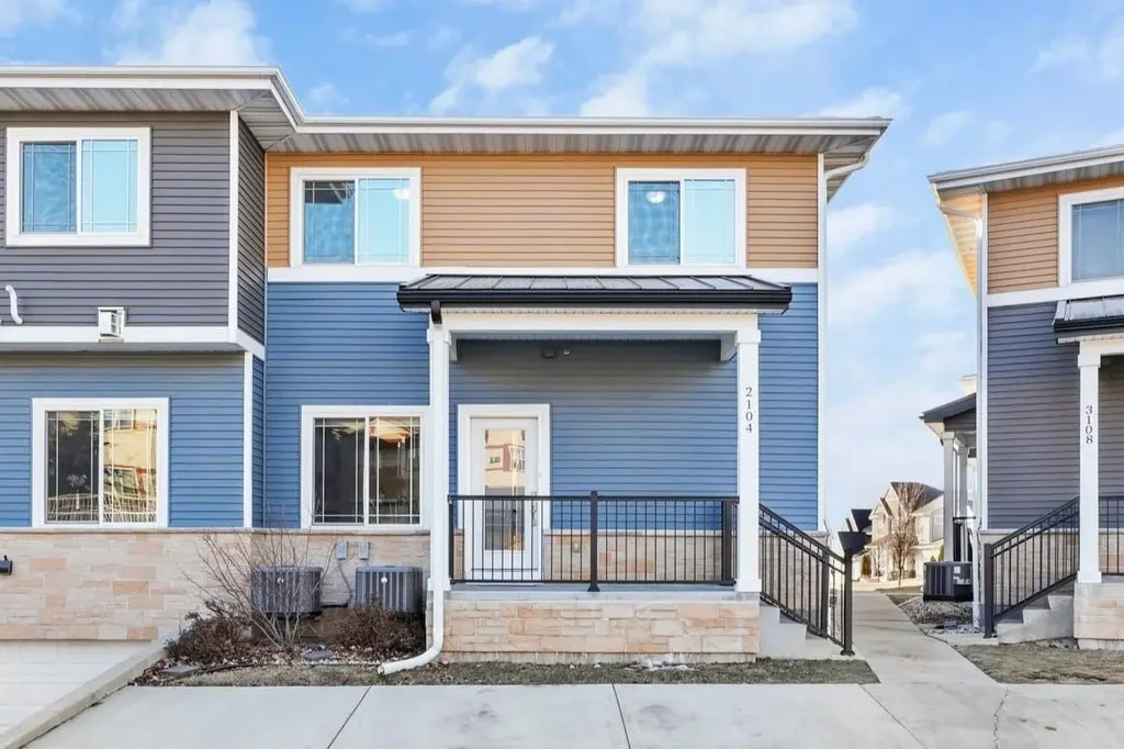 #2104 - 1325 Bunker Hill Drive, Sun Prairie