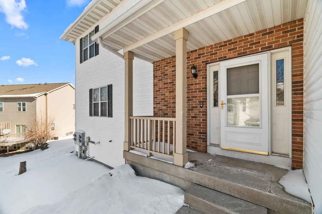 #4 - 573 Kelvington Drive, Sun Prairie