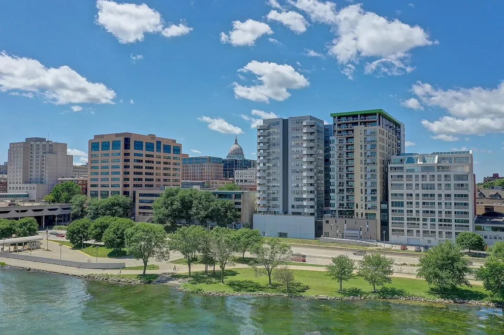 #811 - 137 E Wilson Street, Madison