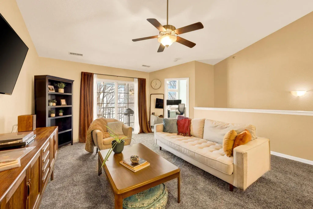 #3 - 5364 Congress Avenue, Madison