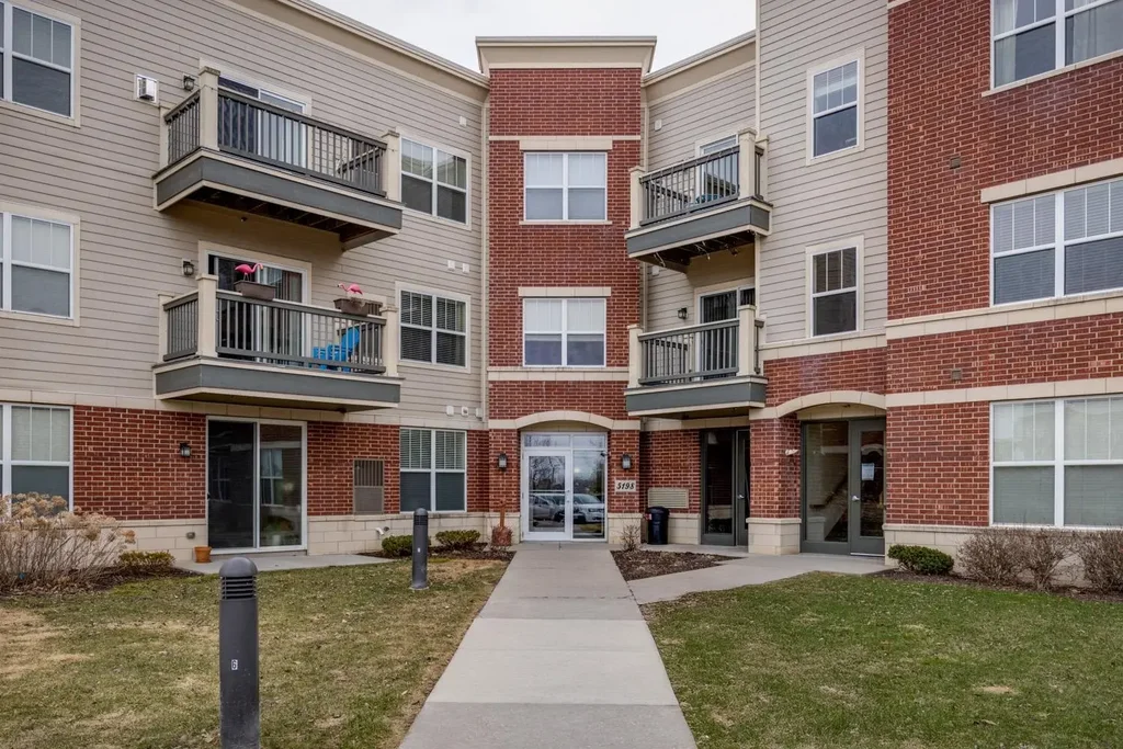 5198 Sassafras Drive, Fitchburg