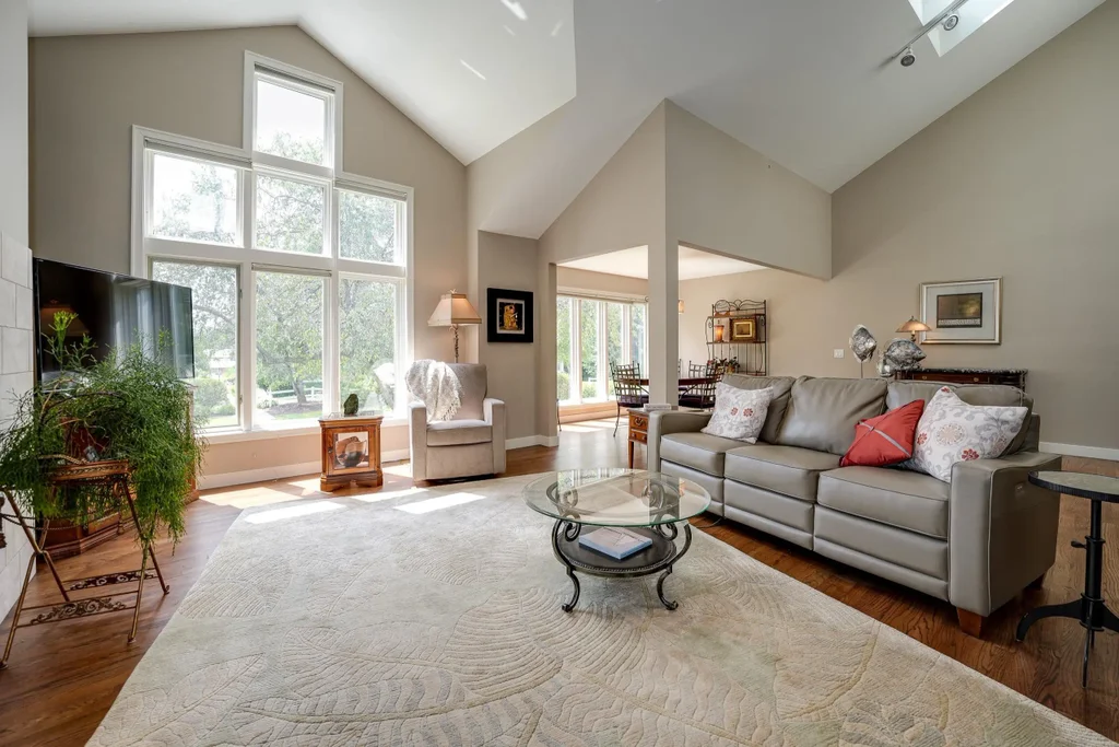 5328 Lighthouse Bay Drive, Madison