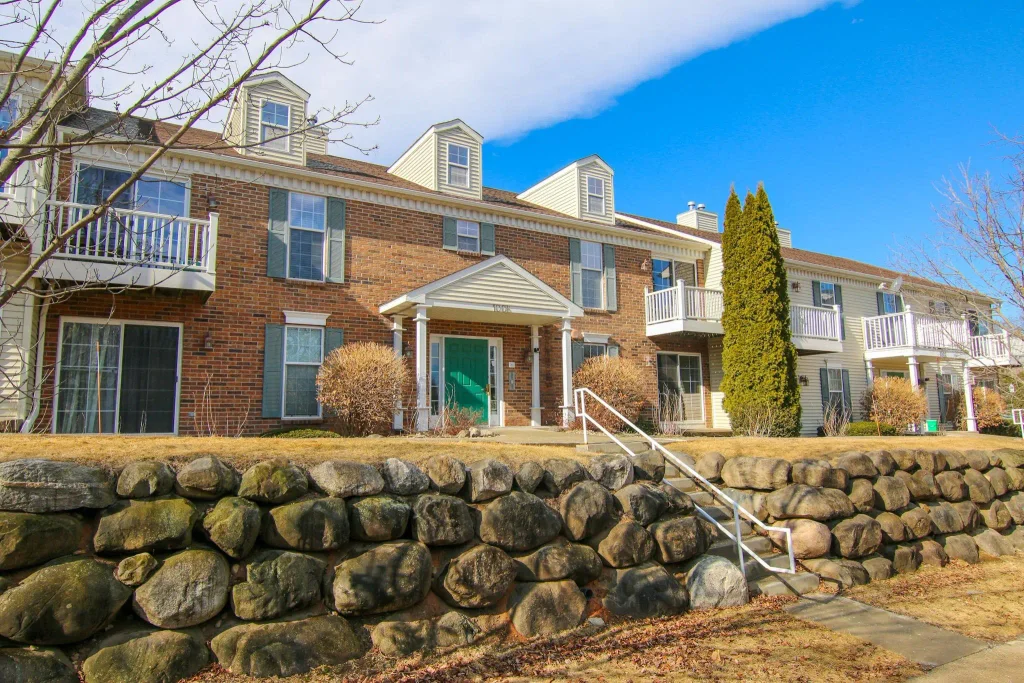 #4 - 1006 Gammon Lane, Madison