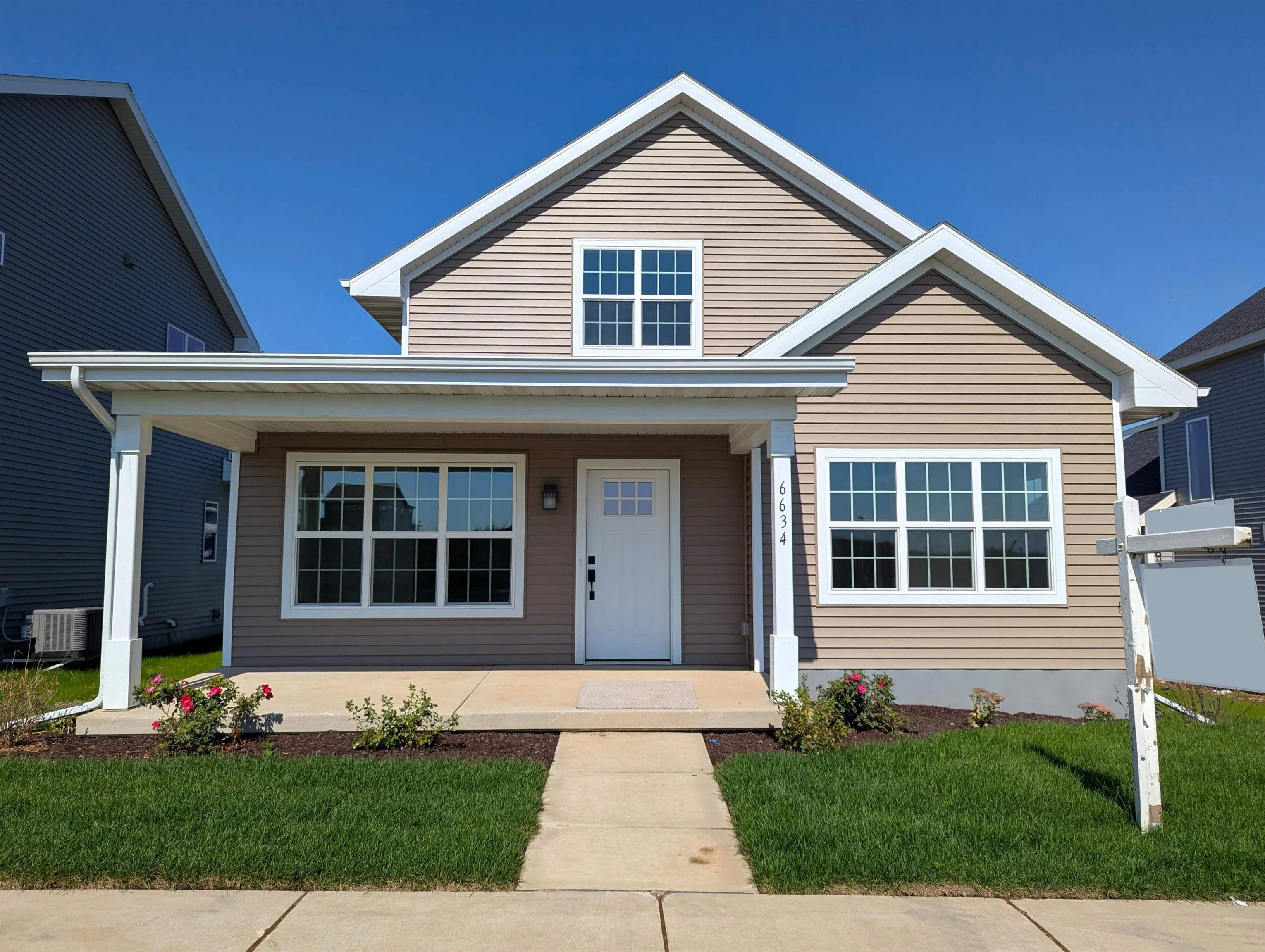 Photo of Listing #1993748