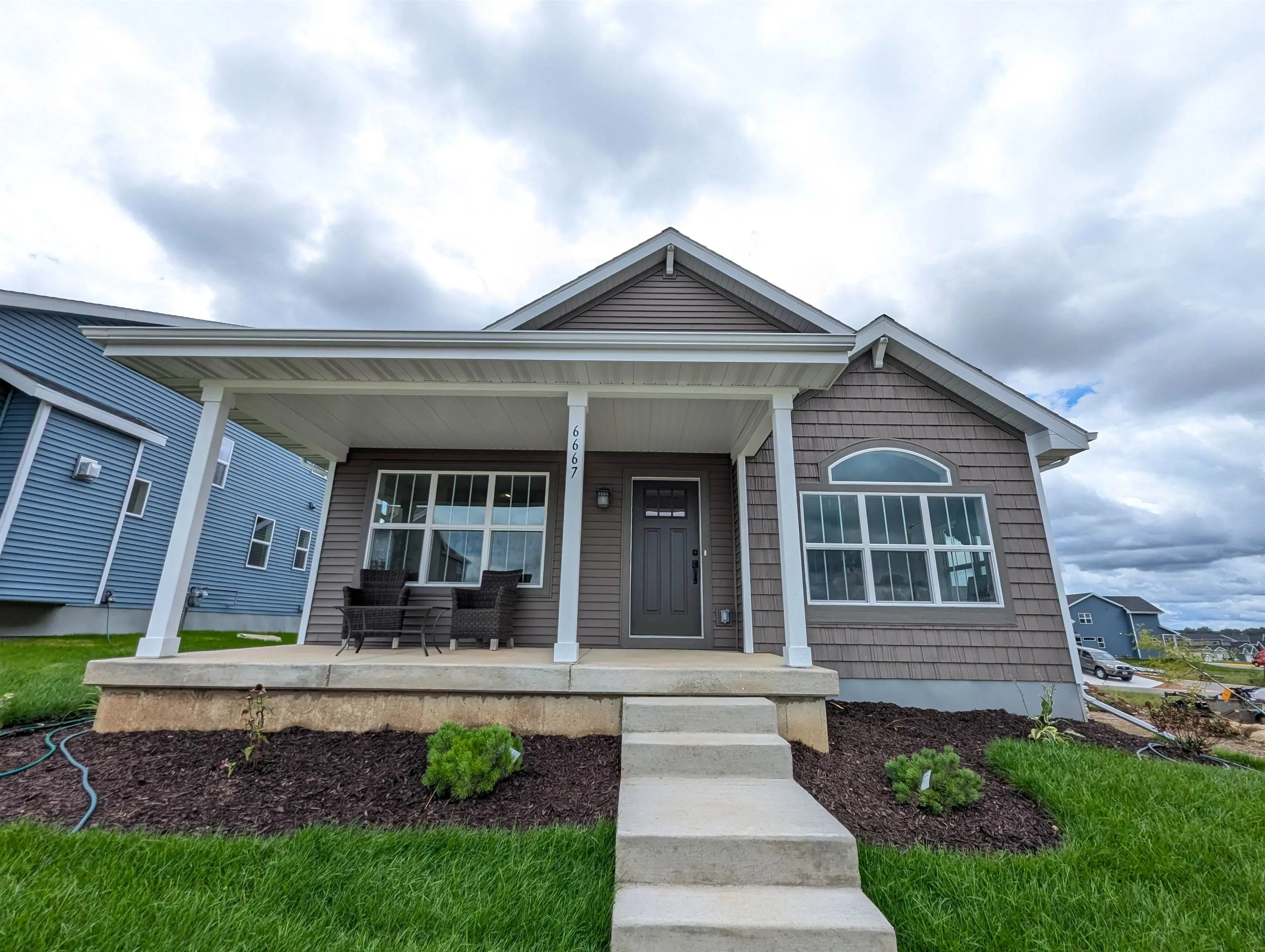 Photo of Listing #1993749