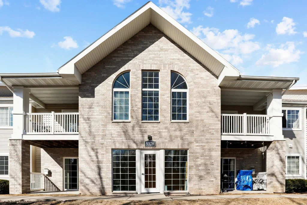 #3 - 5328 Congress Avenue, Madison