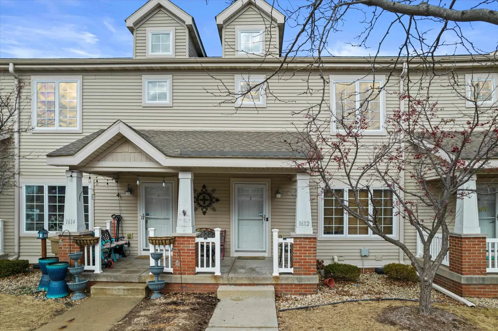 1612 Waldorf Boulevard, Madison