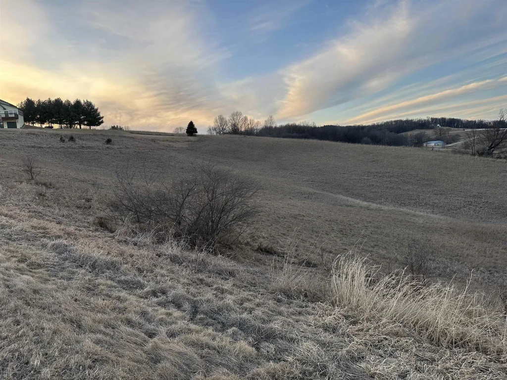 L1111 Club House Drive, La Valle