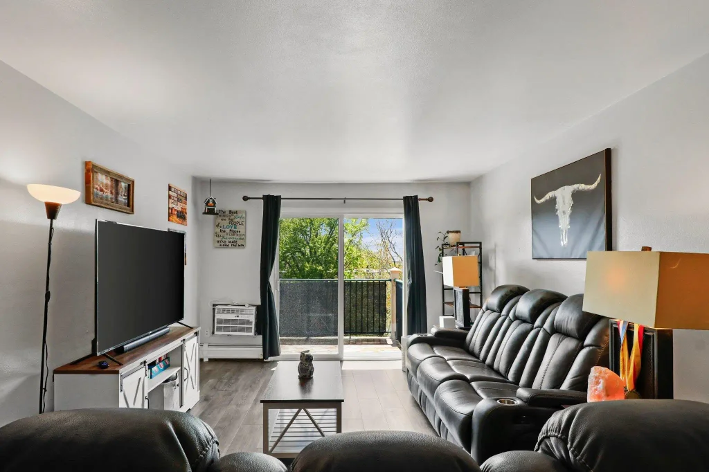 #204 - 4328 Melody Lane, Madison