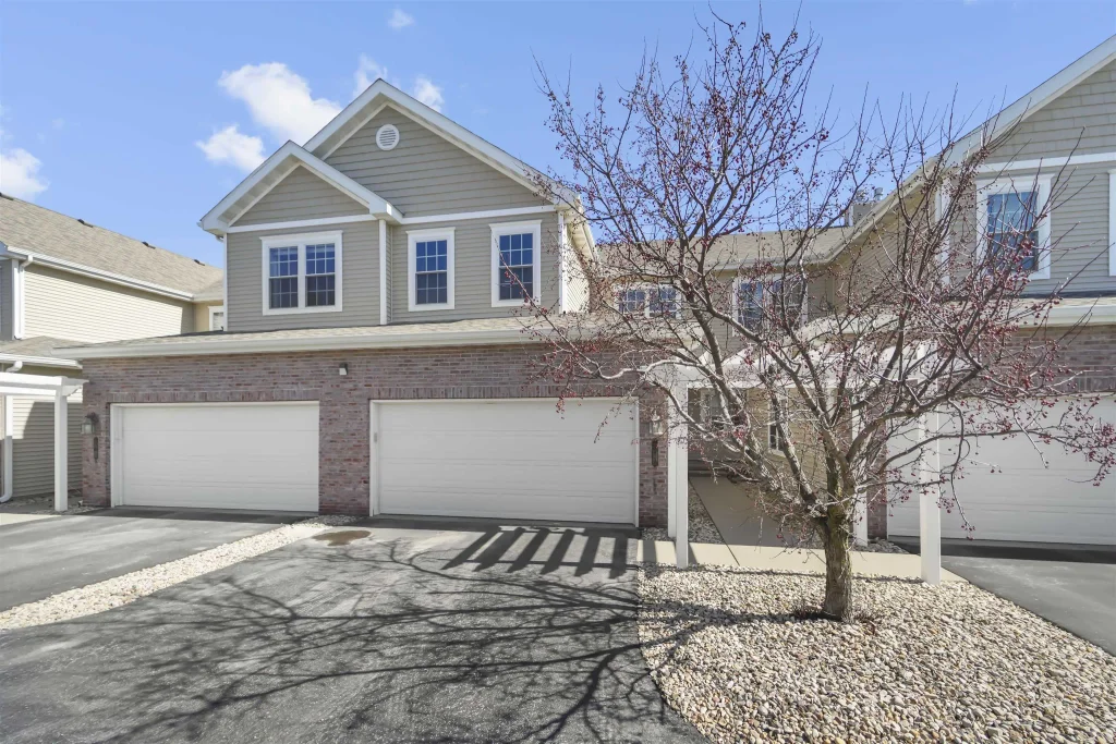 583 Fargo Trail, Madison