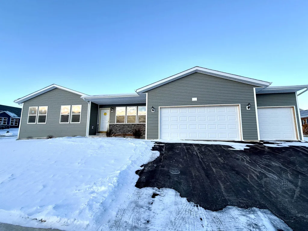 405 Carolina Street, Belleville