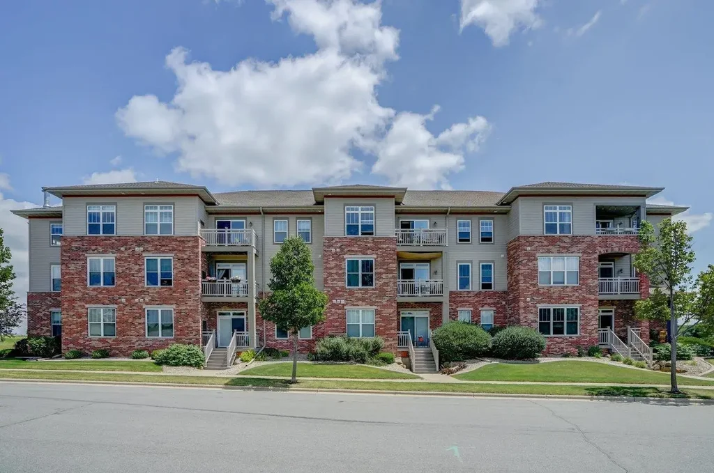 #301 - 141 Metro Terrace, Madison