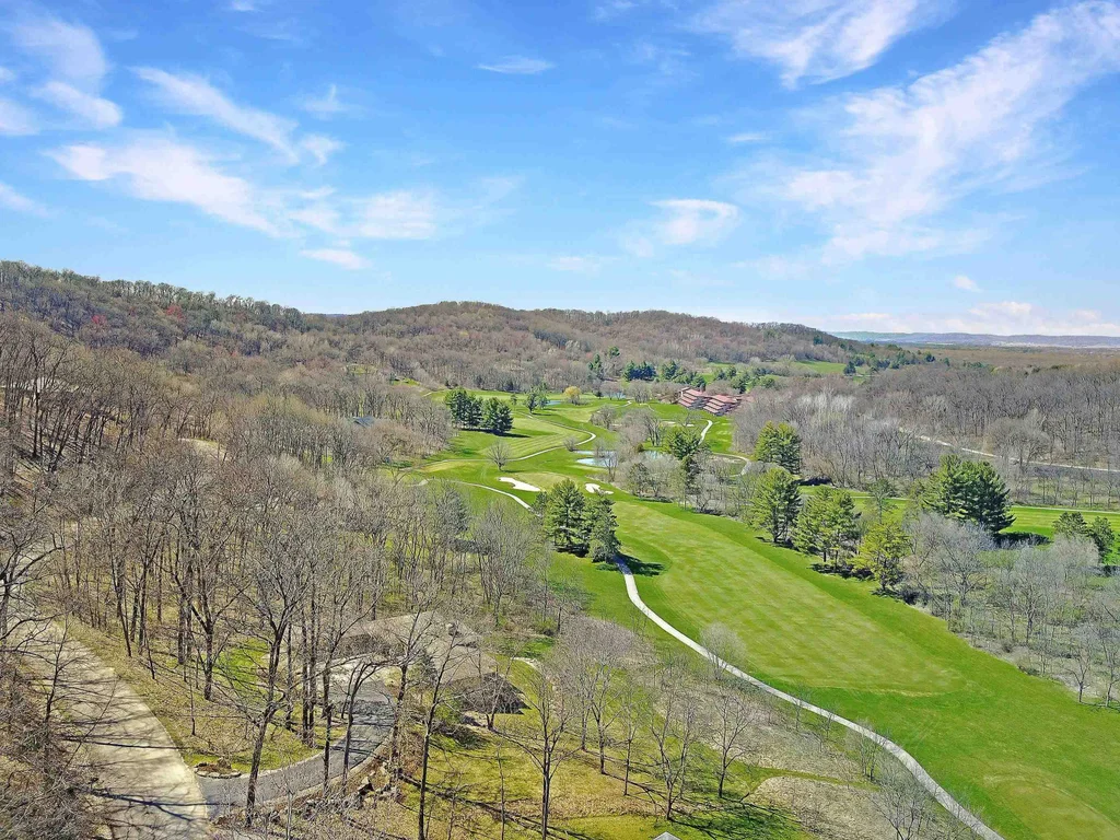 1316 S Springs Drive, Wyoming