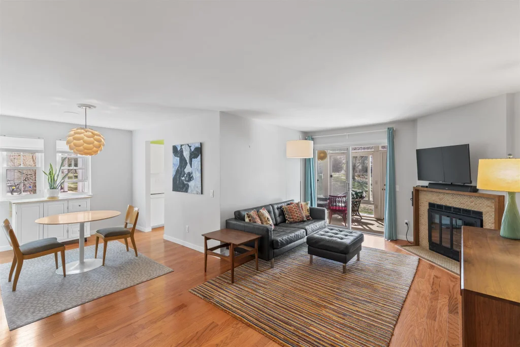 204 S High Point Road, Madison