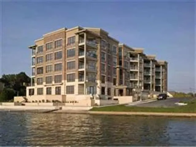 #302 - 101 Ferchland Place, Monona