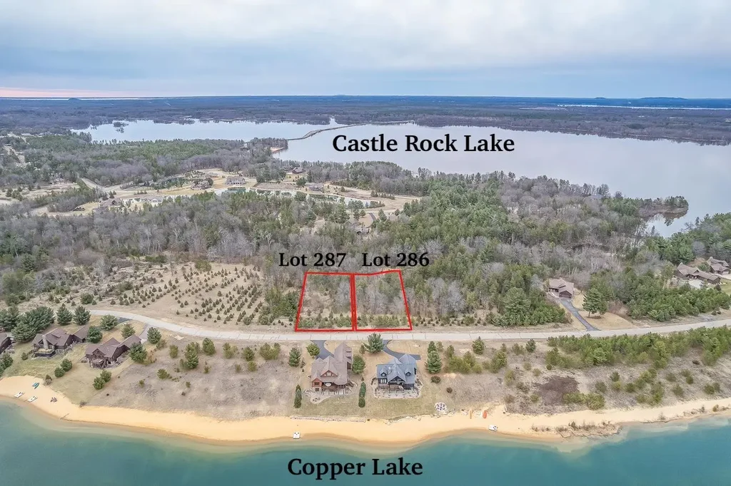 N8042 North Shore Drive, Germantown