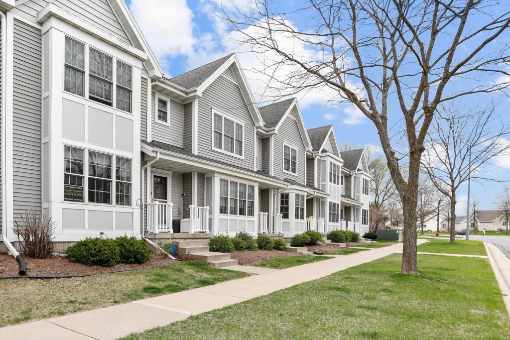 7483 East Pass, Madison