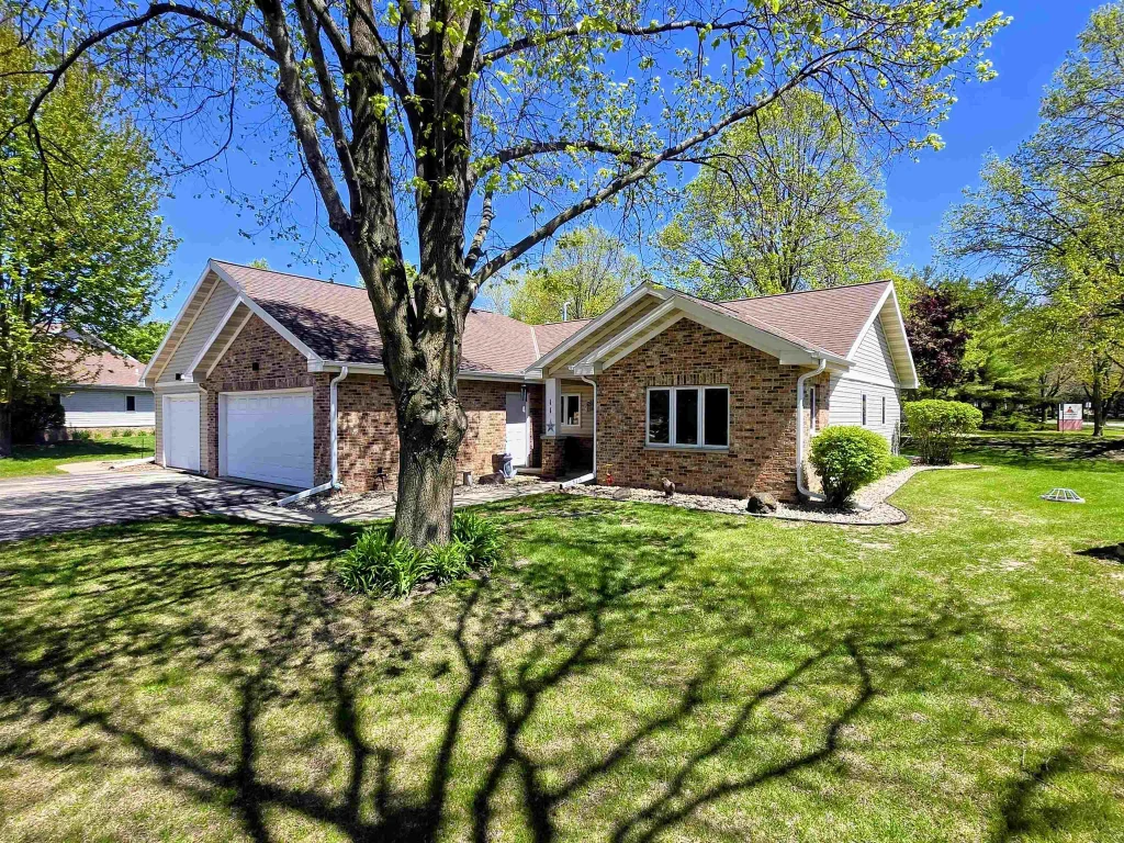 11 Saukdale Trail, Madison