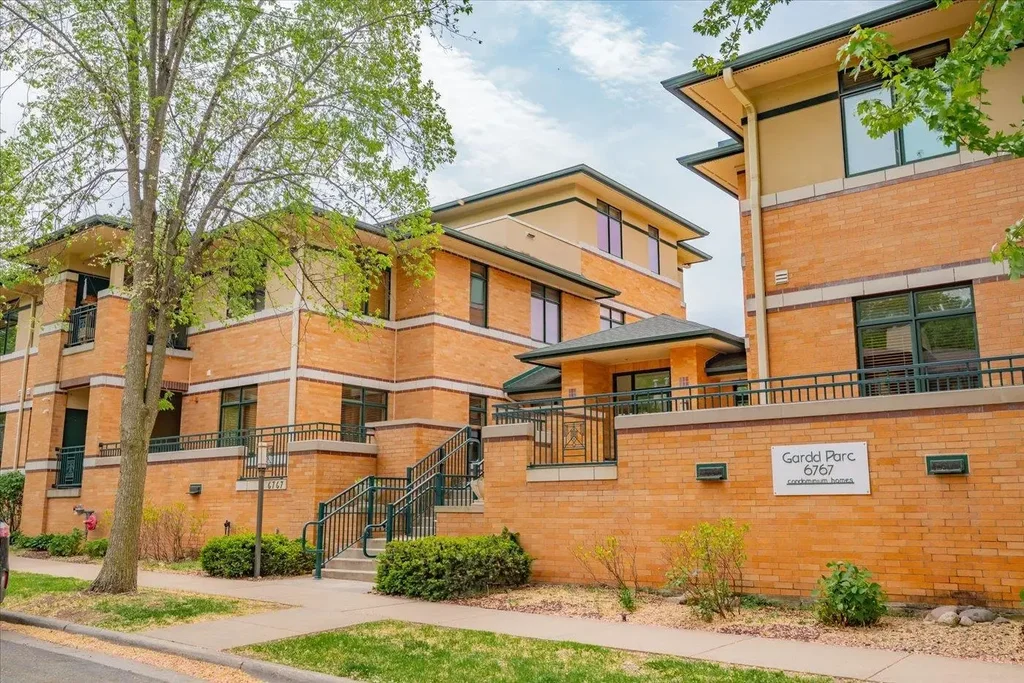 #219 - 6767 Frank Lloyd Wright Avenue, Middleton