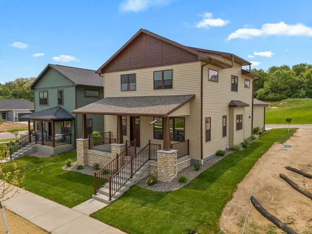 452 Gunderson Drive, Portage