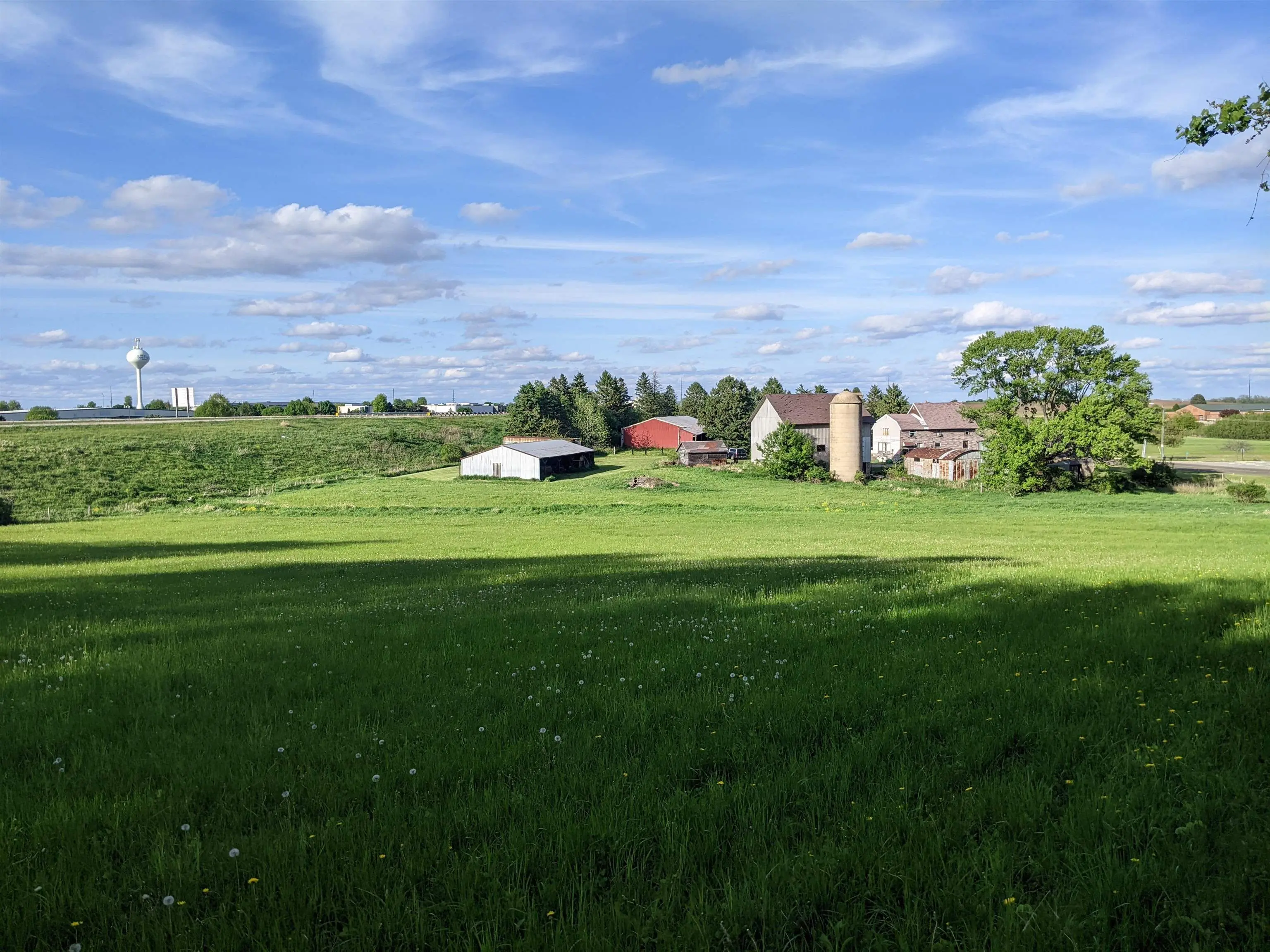 Photo of Listing #2000311