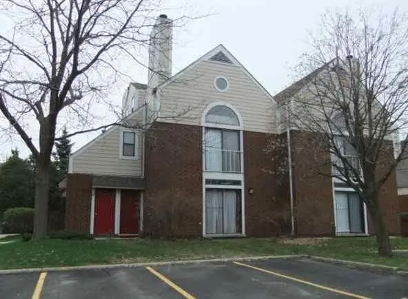 #2 - 535 D'onofrio Drive, Madison