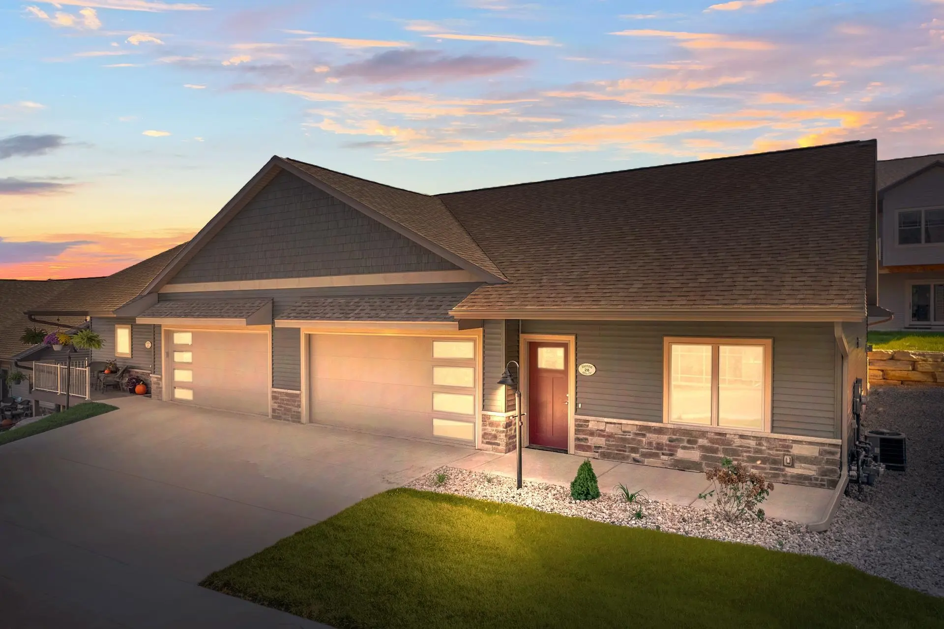 Photo of Listing #2000403