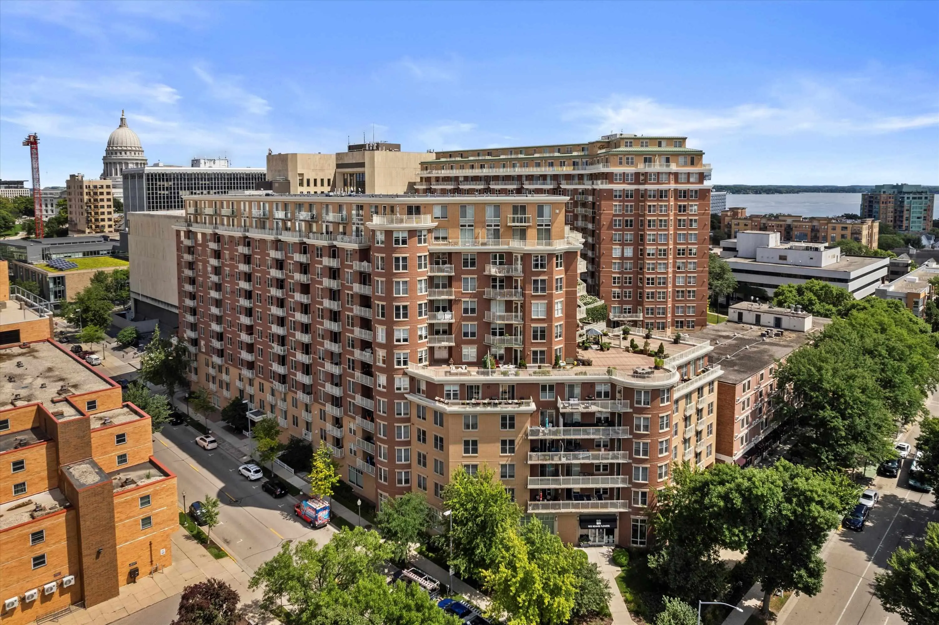 Photo of Listing #2000934