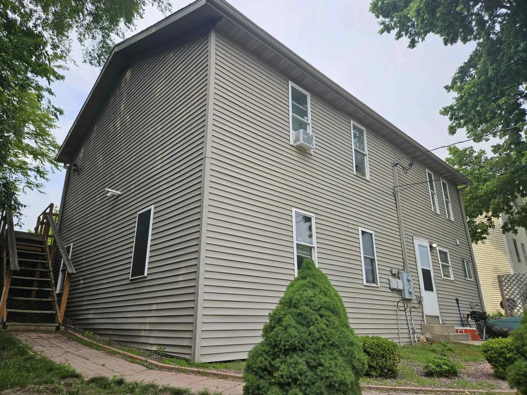 502 E Cook Street, Portage