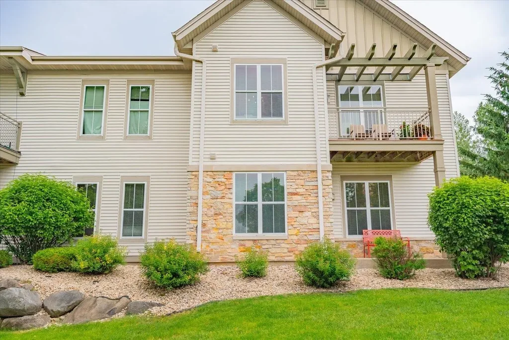 #102 - 533 Commerce Drive, Madison