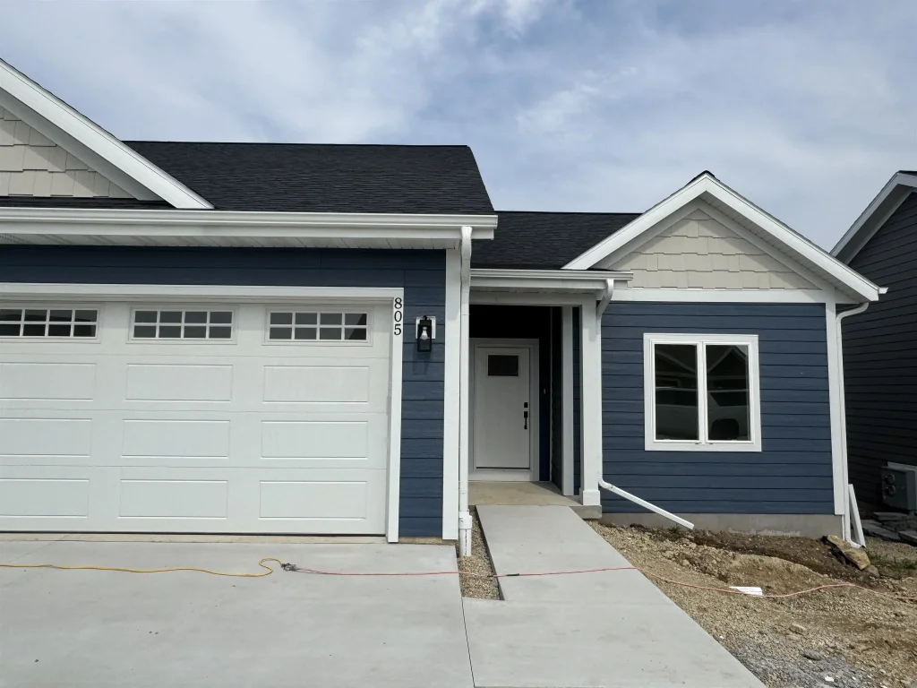 805 Vineyard Court, Cambridge