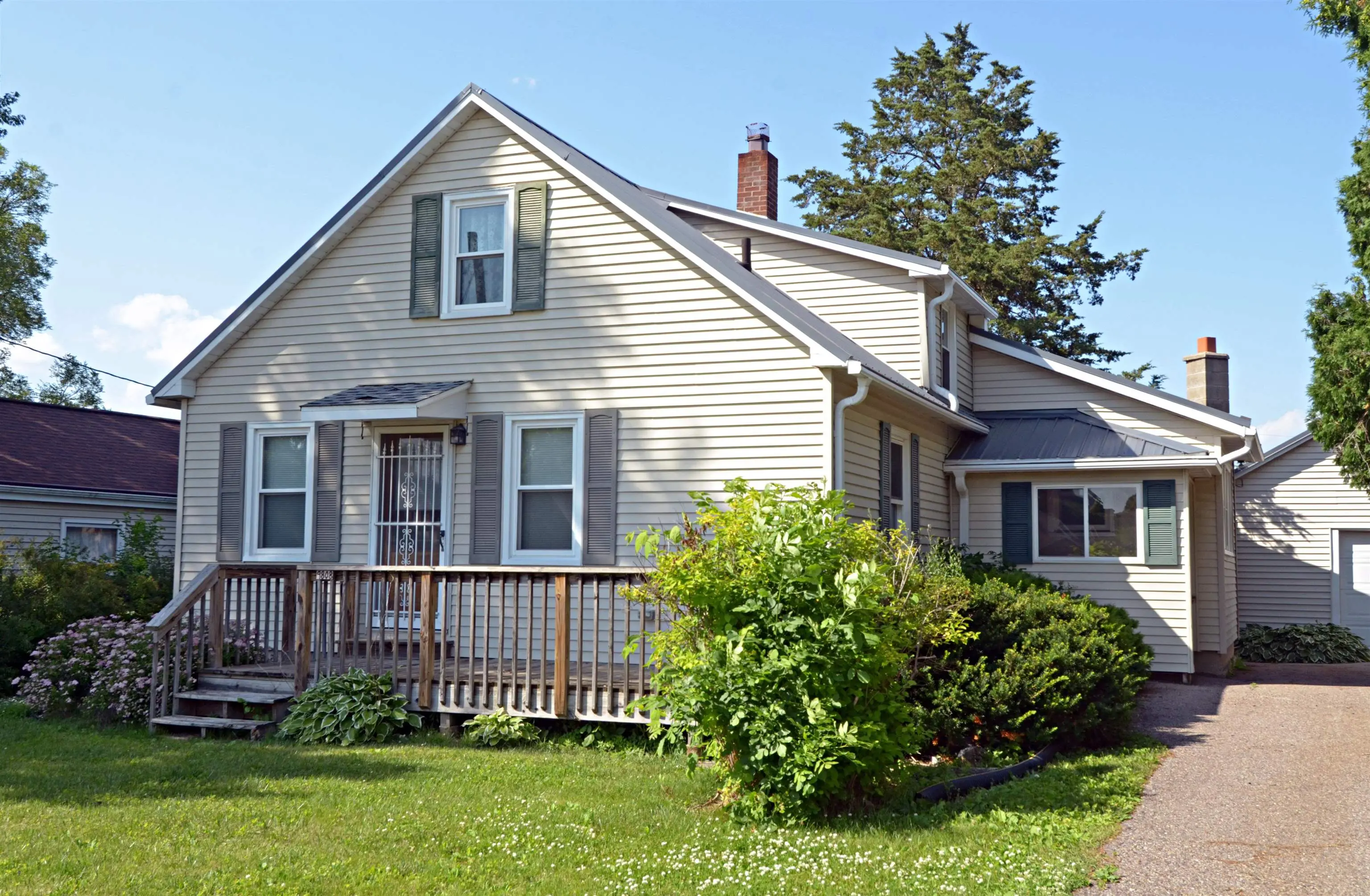 Photo of Listing #2002567