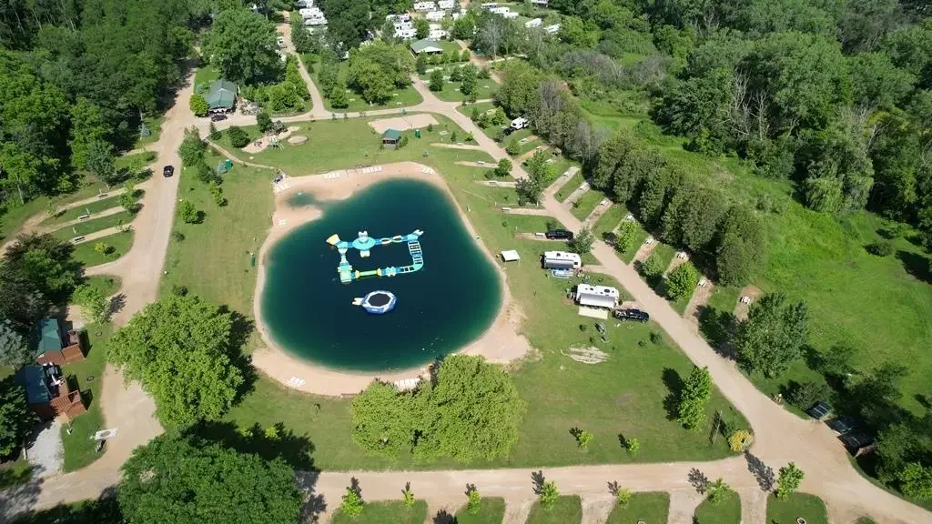 Photo of Listing #2002635