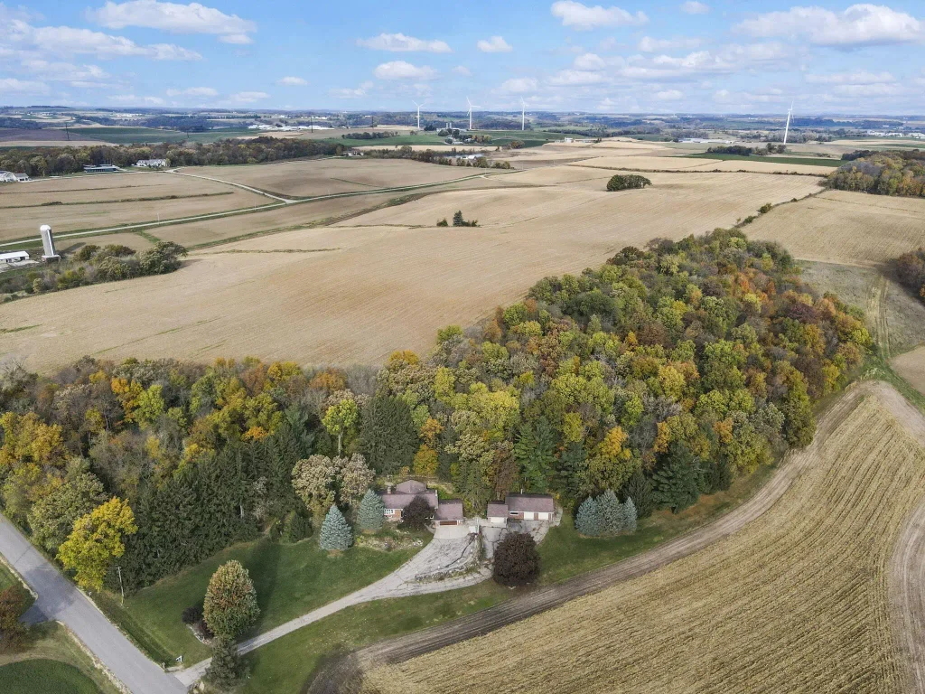 7256 Riles Road, Middleton