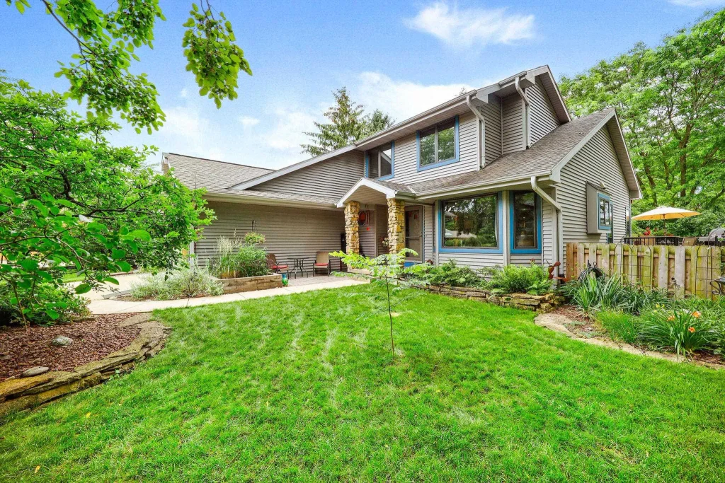 21 Torrey Pines Court, Madison