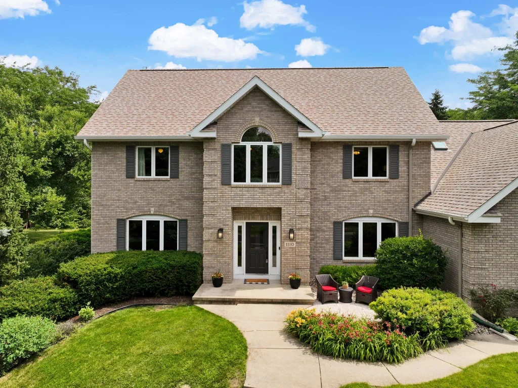 1110 Boundary Road, Middleton