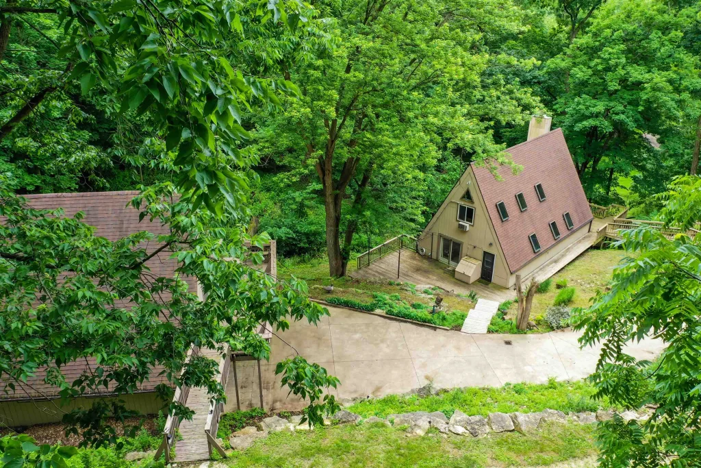 1002 Tangelwood Drive, McGregor