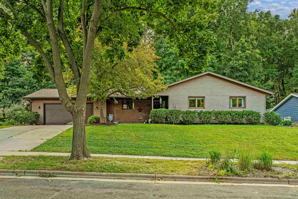 521 Muir Drive, Madison